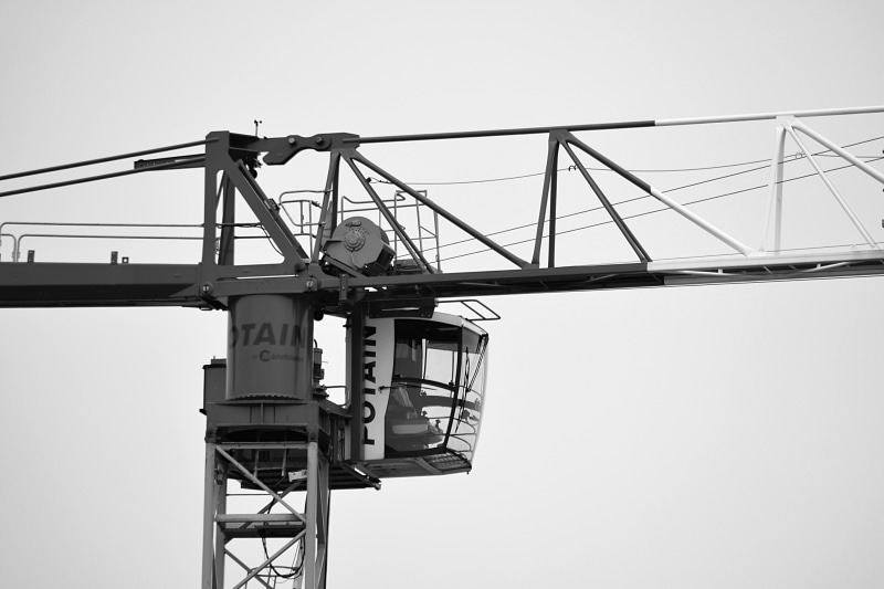 empty, no people, copy space, water, industrial equipment, built structure, working at height, construction equipment, 5K, day, construction, development