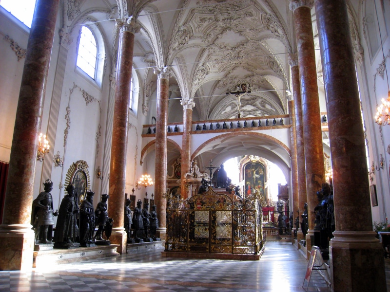 pew, altar, 2K, illuminated, building, architecture, built structure, aisle, cathedral, inside Of, Innsbruck, Austria, arch, religion, black men, nave