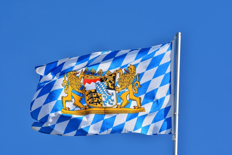 lions, patriotism, nature, shield, day, respect, religion, waving, blow, diamond, hoist, bavarian flag, outdoors, checkered, flag, sunny, clear sky, sky
