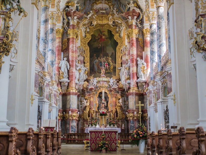 female likeness, religion, no people, art and craft, 4K, built structure, statue, place of worship, altar, sculpture, male likeness, church, spirituality
