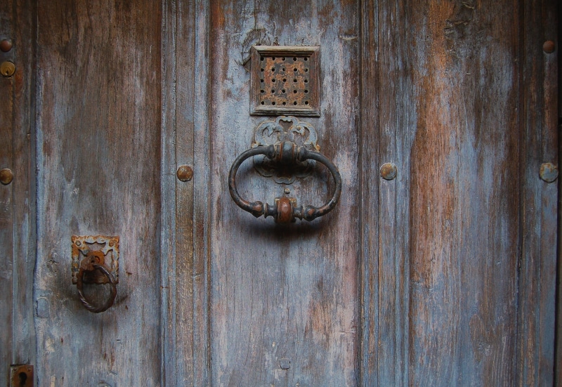 black, macro, hdr, wood - material, safety, closeup, no people, brass, textured, 1080P, grain, entrance, ornate, weathered, wooden, rusty, old-fashioned