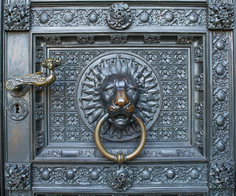 knocker, cologne, german, cathedral, lock, door, enter, architecture, medieval, old, bas relief, 4K, no people, leo, entrance, craft, bronze, metal, brown