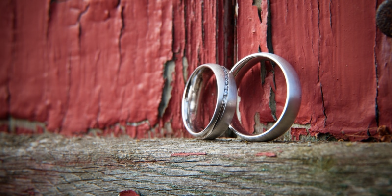 close-up, no people, door knocker, door, Rings, colored, red, Marry, outdoors, wood - material, wall - building feature, brick, silver colored, before