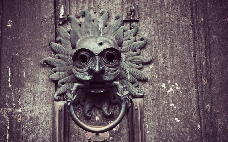 asia, old-fashioned, creativity, entrance, 1080P, outdoors, handle, security, mammal, animal, architecture, craft, gate, knocker, old, grey, carving - Craft Product