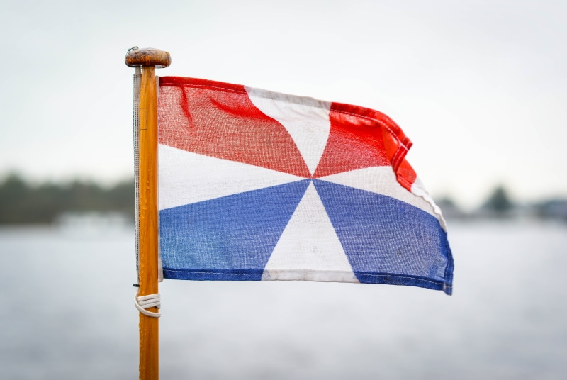 close-up, icon, wind, country, lake, national, travel, no people, blur, beach, focus on foreground, state, emblem, insignia, netherlands, red, single object