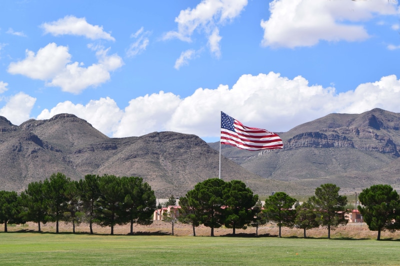 red, no people, pride, travel destinations, sky, star, landscape, glory, plant, patriotism, nature, us, day, mountain, flag, 5K, nation, blue, country