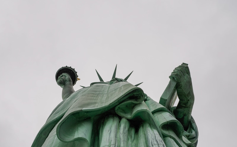 statue, the past, 4K, low angle view, copper, usa, landmark, freedom, new york, destination, icon, torch, human representation, monument, statue of liberty