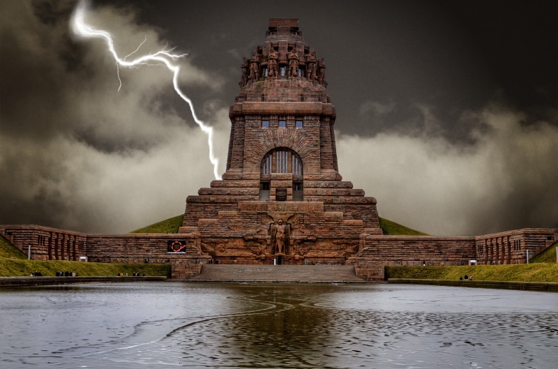 history, travel destinations, torrential rain, water, power in nature, wet, völkerschlachtdenkmal, historical, ancient, völki, storm, sky, heritage site