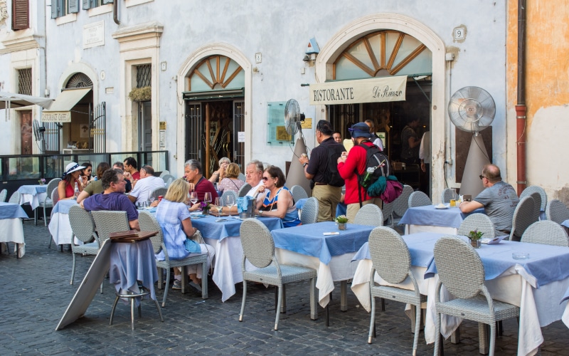 women, Italy, rome, adult, real people, food and drink, sidewalk cafe, Restaurant, seat, travel destinations, Rome, city, dining, 5K, business, architecture