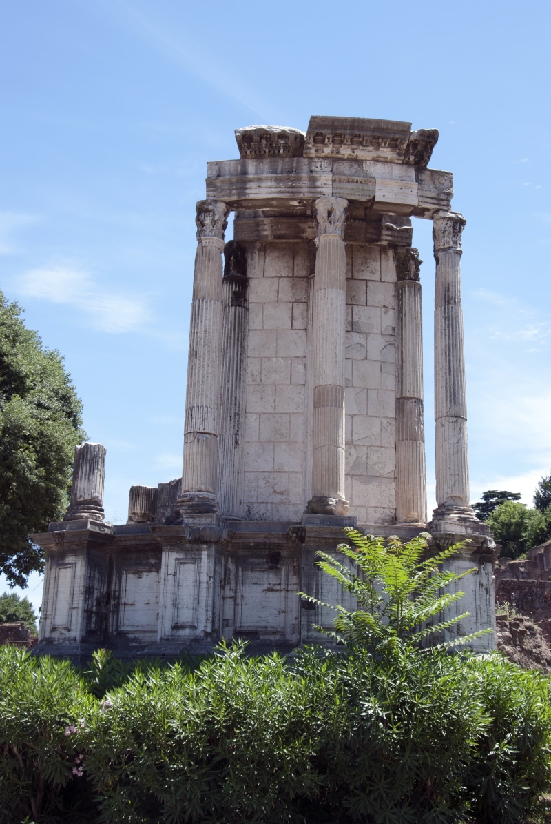 ruined, roman, travel destinations, italy, built structure, history, old, vesta, stone, tourism, outdoors, sky, player, low angle view, 4K, travel, ancient civilization