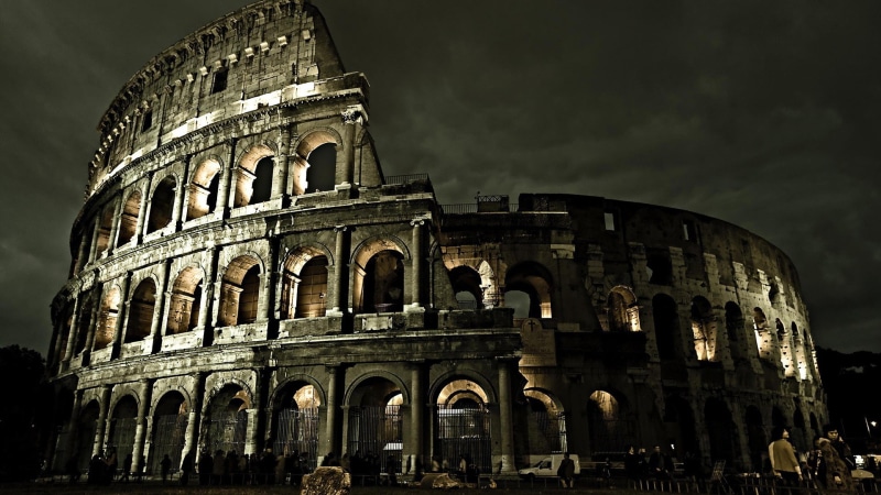 architecture, incidental people, arched, low angle view, sky, arts culture and entertainment, the past, ruined, travel destinations, building exterior