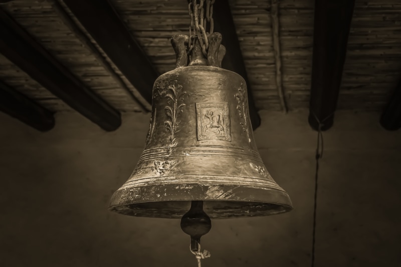 church, the past, old, spirituality, ornate, electric lamp, religion, cyprus, built structure, metal, place of worship, ceiling, 5K, history, focus on foreground