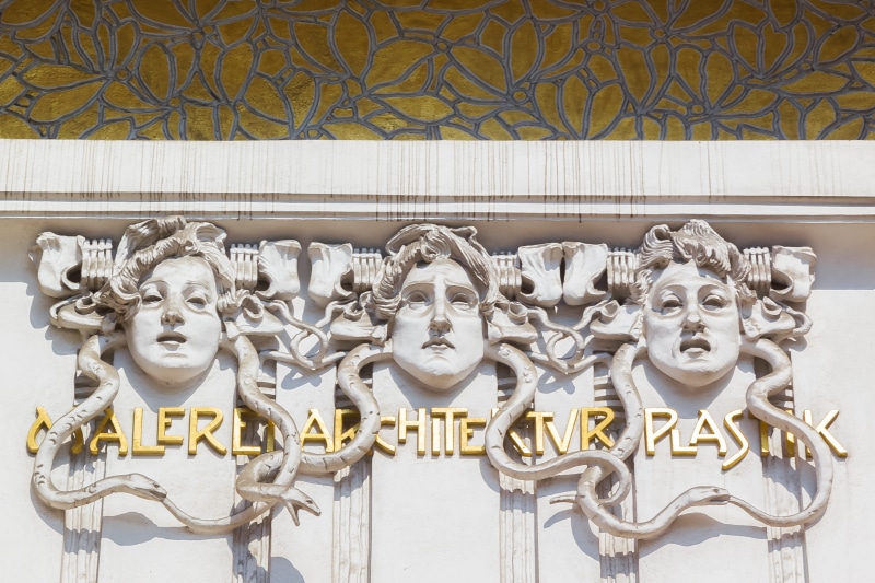 day, secession, architecture, place of worship, vienna, no people, built structure, close-up, museum, outdoors, king - royal person, travel destinations