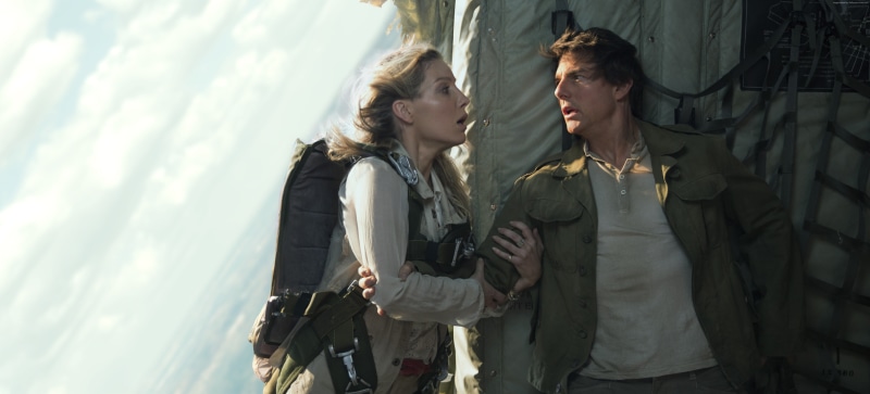 Annabelle Wallis, best movies, Tom Cruise, smiling, women, bonding, day, friendship, lifestyles, hairstyle, adult, real people, young adult, 5K, standing
