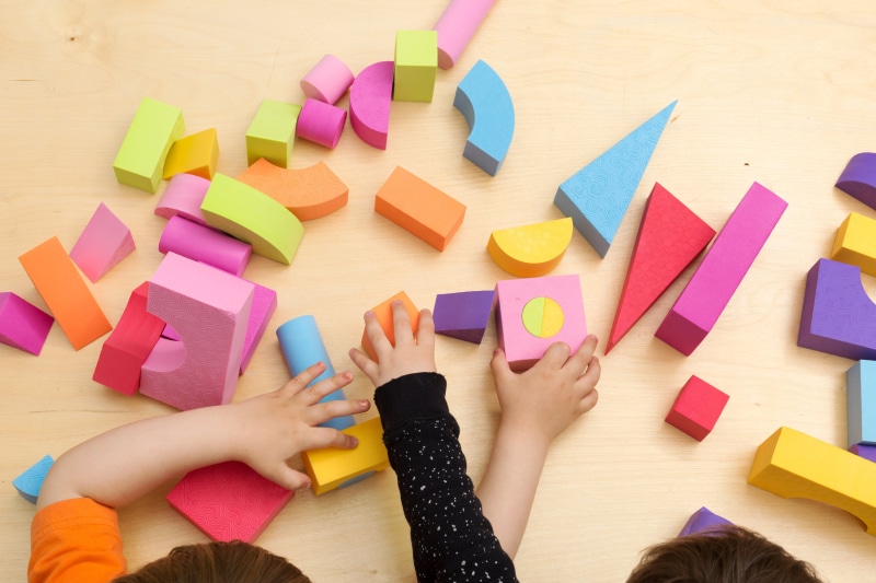 School, high angle view, childhood, flooring, preparation, photo, low section, Student, playing, Flatlay, child, table, adult, body part, Friends, multi colored