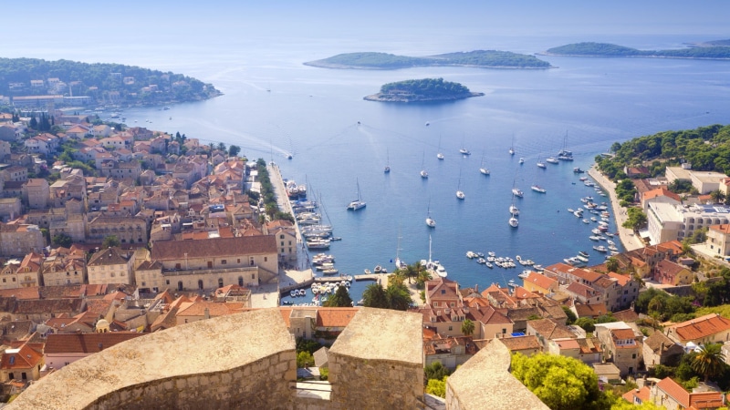 city, yacht, eye, water, cityscape, architecture, 1080P, travel, sea, building, mountains, near, outdoors, nature, trees, high angle view, ancient, land