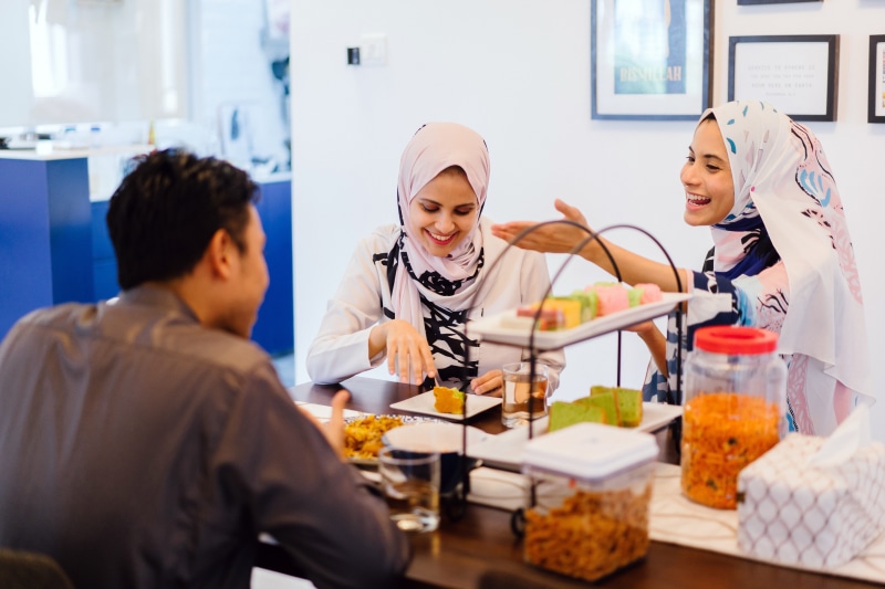 females, childhood, friends, muslim, hari raya, offspring, two, happiness, uniform, restaurant, eat, EID, emotion, togetherness, adult, one, 8K, conversation