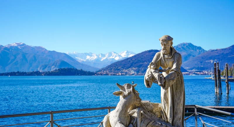 tranquil scene, tourism, lombardy, sky, religious, 5K, italy, water, animal, non-urban scene, religious sculpture, overview, scenics - nature, day, st francis