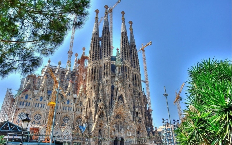 spire, gothic, catholicism, church, facade, place of worship, gothic Style, barcelona - Spain, tourism, history, built Structure, building Exterior, sagrada