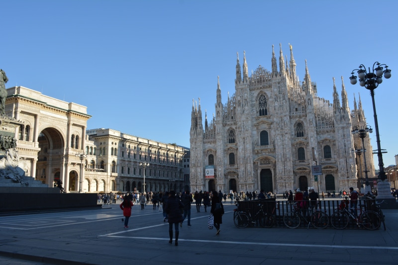 sightseeing, travel destinations, architecture, tourism, the past, large group of people, building, group of people, italy, history, religion, outdoors