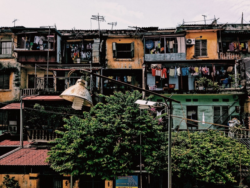 clothing, sky, clothesline, window, turned, Old, residential district, green, house, colorful, black, laundry, city, hanging, urban Scene, building, 2K