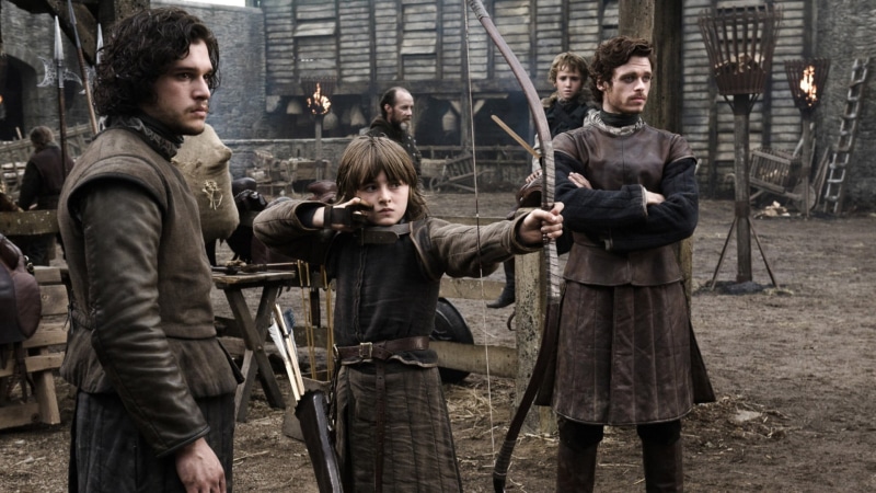 Isaac Hempstead Wright, 1080P, government, gun, Jon Snow, three quarter length, weapon, Richard Madden, group of people, Brandon Stark, men, standing