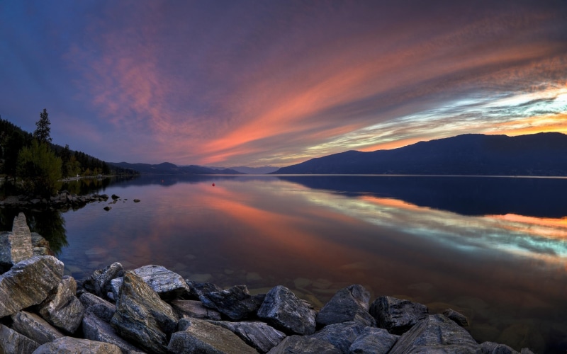 twilight, 3d, reflection, rocky, clouds, okanagan, nature, lakes, lake, forests, 2K, sunset, shore, beautiful, mountains