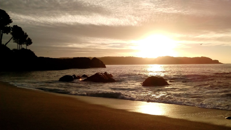sunlight, tranquility, amanecer, motion, 1080P, mar, no people, sea, beauty in nature, outdoors, cloud - sky, sun, beach, rock - object, tranquil scene