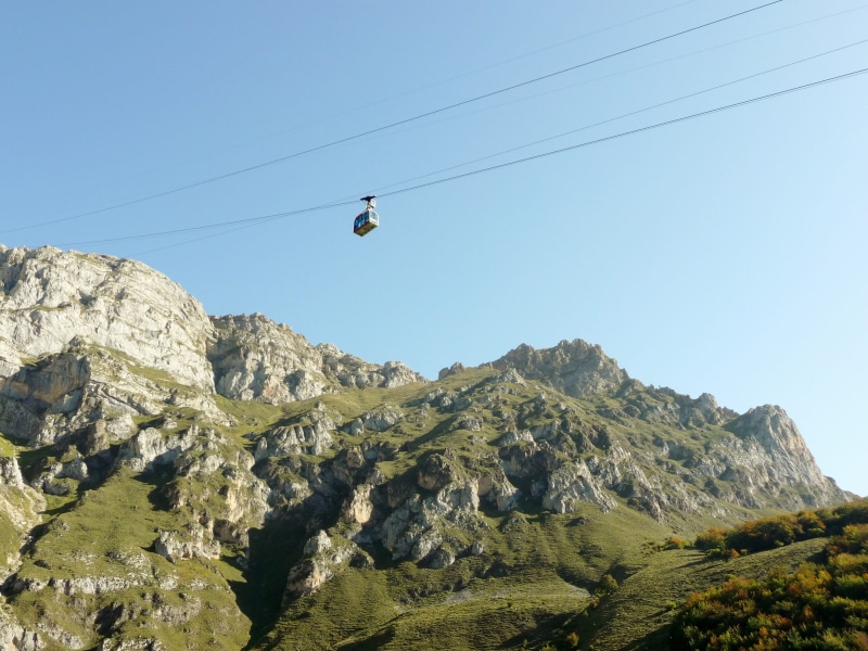 cantabrian mountain range, cable car rides, national park, scenic, cable, overhead cable car, beauty in nature, transportation, mountain, tourism, mid-air