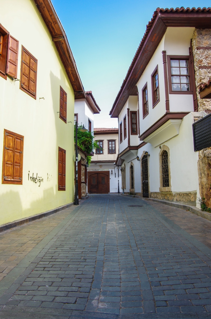 building exterior, nature, empty, work, turkey, day, house, long, row house, building, alley, sky, street, footpath, castle, paving stone, the way forward