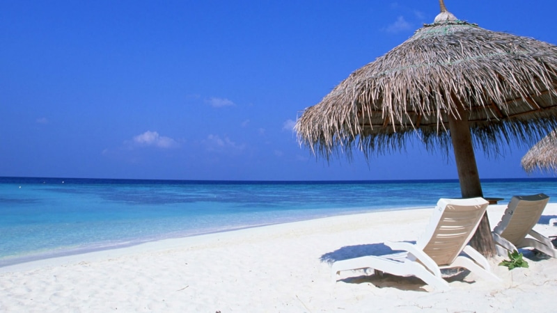 beauty in nature, nature, shore, sand, sky, tourism, tahiti, thatched roof, turquoise colored, tropical climate, water, summer, horizon over water, roof