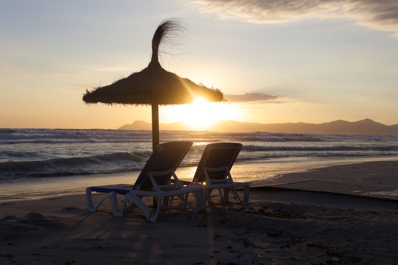 sea, idyllic, horizon, 5K, lounger, lounge, scenics - nature, beauty in nature, chair, lonely, nature, water, no people, sand, outdoors, orange color