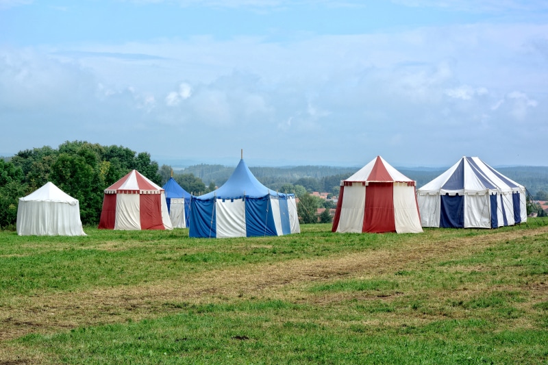 building, no people, outdoor, sky, blue, built structure, nostalgia, 5K, clothing, architecture, nature, day, tents, land, field, nostalgic, romantic