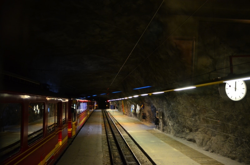 train, track, architecture, indoors, swiss, top of mountin, railroad station, 2K, luzern, train - vehicle, ceiling, night, diminishing perspective, built structure