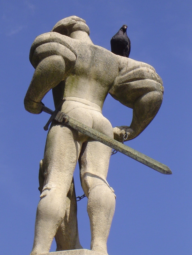 clear sky, human representation, sky, statue, Switzerland, low angle view, nature, sunlight, Luzern, sculpture, 720P, art and craft, male likeness, representation