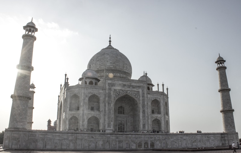 building exterior, history, religion, tourism, arch, low angle view, wonder of the world, sky, architecture, built structure, Islamic architecture, clear sky