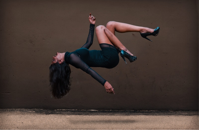 motion, day, young adult, exercising, sleeved, sport, clothing, adult, levitation, person, floating, hairstyle, healthy lifestyle, mini, one person, vitality