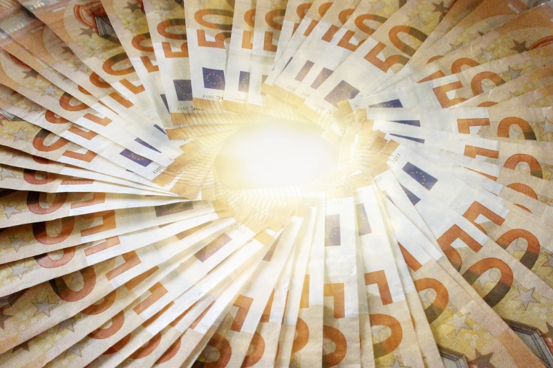 currency, bank note, profit, design, money inflow, money, sunbeam, seem, directly below, full frame, architecture, day, cash, no people, finance, backgrounds