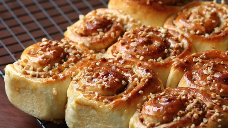 brown, homemade, wellbeing, sweet food, cracker, meal, freshness, refreshment, bagel, cuisine, dish, nutriment, bakery, baked, closeup, ready-to-eat, delicious