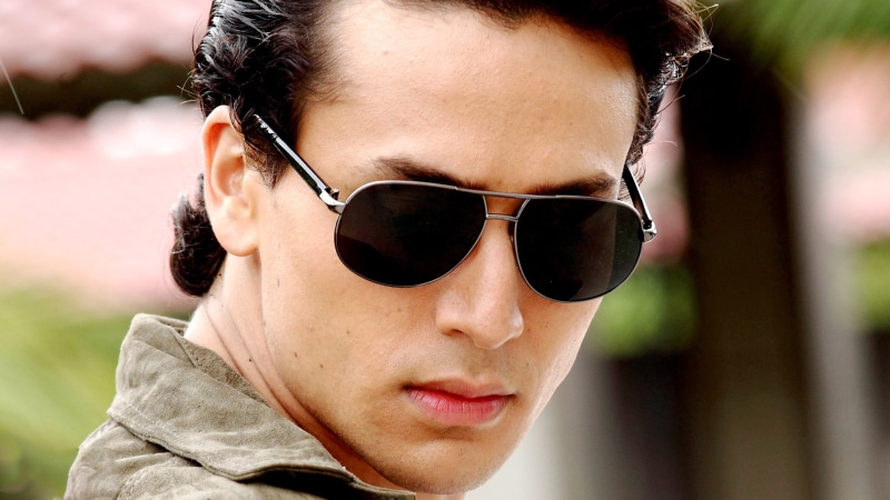 fashion, 1080P, cool attitude, focus on foreground, latest, casual clothing, men, hairstyle, closeup, shroff, one person, sunglasses, photoshoot, glasses