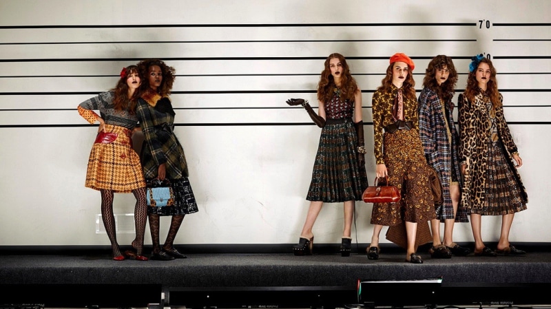 720P, fashion shows, group of women, women, model, brunette