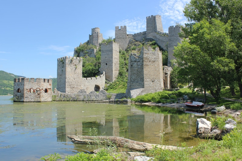 building exterior, bright, 2K, scene, famous Place, green, fort, old Ruin, ancient, serbia, built structure, reflection, outdoors, river, Nature, outdoor