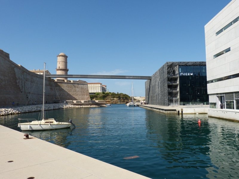 clear sky, 4K, yacht, building, no people, sunlight, modern, sky, boat, marseille, transportation, blue, dock, museum, built structure, nautical vessel