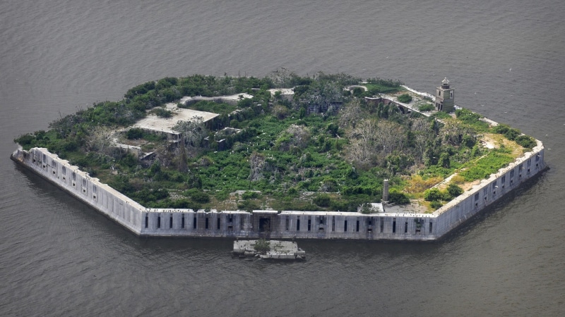 beauty in nature, architecture, island, abandoned, sea, no people, aerial view, mountain, trees, plant, day, forts, tourism, built structure, plants, ancient