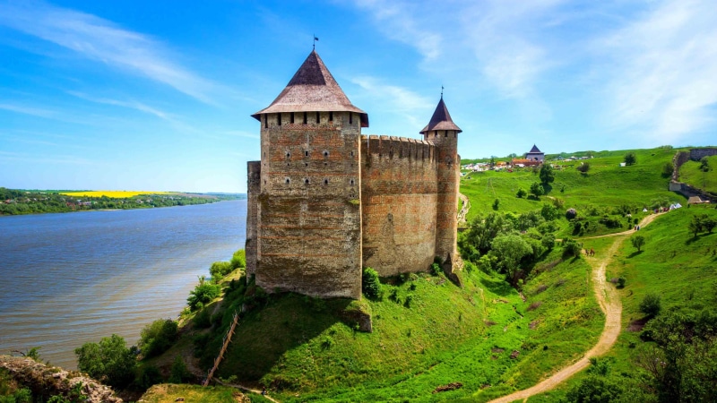 river, no people, fort, water, the past, 4K, travel destinations, history, building, scenics - nature, grass, green color, outdoors, beauty in nature