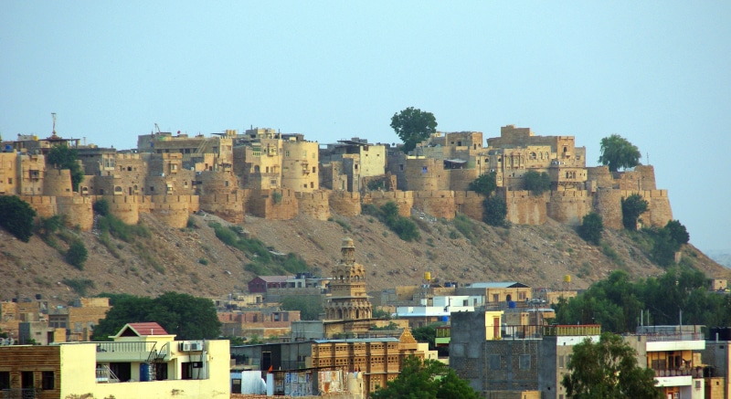 building, residential district, house, travel destinations, fortifications, plant, outdoors, walls, tree, no people, sky, 2K, jaisalmer, built structure