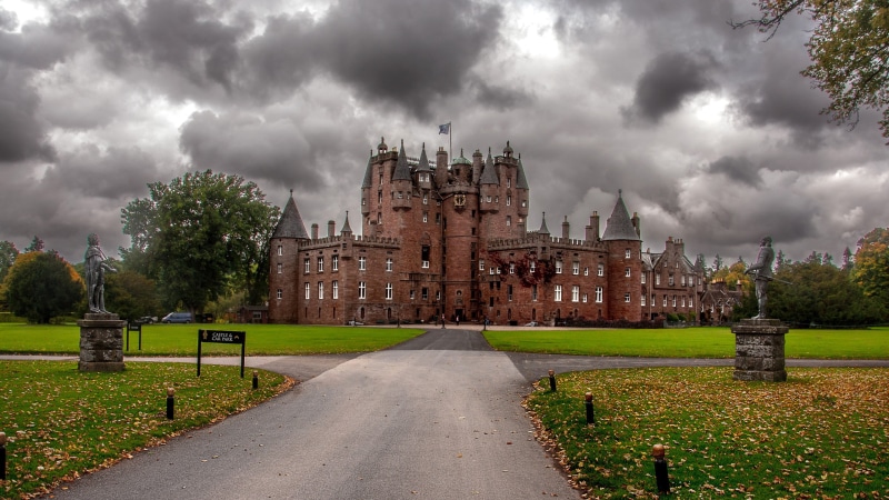 architecture, landscape, building, old building, nature, clouds, UK, trees, grass, sculpture, leaves, castle, fall, road, tower, Scotland, 2K, Glamis Castle