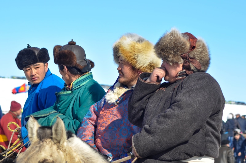 4K, people, lifestyles, togetherness, Ethnicity, clothing, domestic, sky, group of people, warm clothing, leisure activity, Men, waist up, adult, portrait