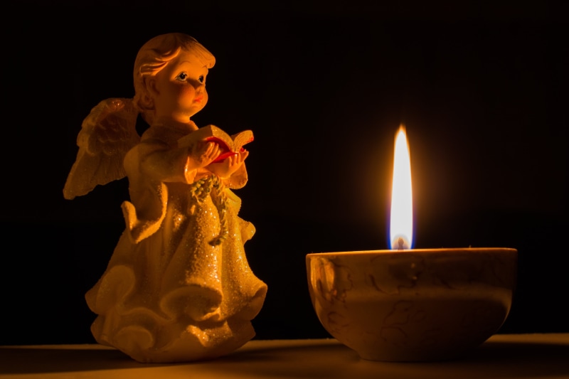 glow, burning, flame, art and craft, human representation, the believer, indoors, miracle, beside, angel, catholicism, good, eternity, help, hope, lighted