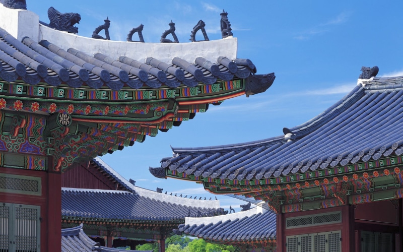 low angle view, place of worship, eaves, roof, nature, religion, sunlight, day, building exterior, ancient, belief, ornate, sky, 1080P, building, spirituality
